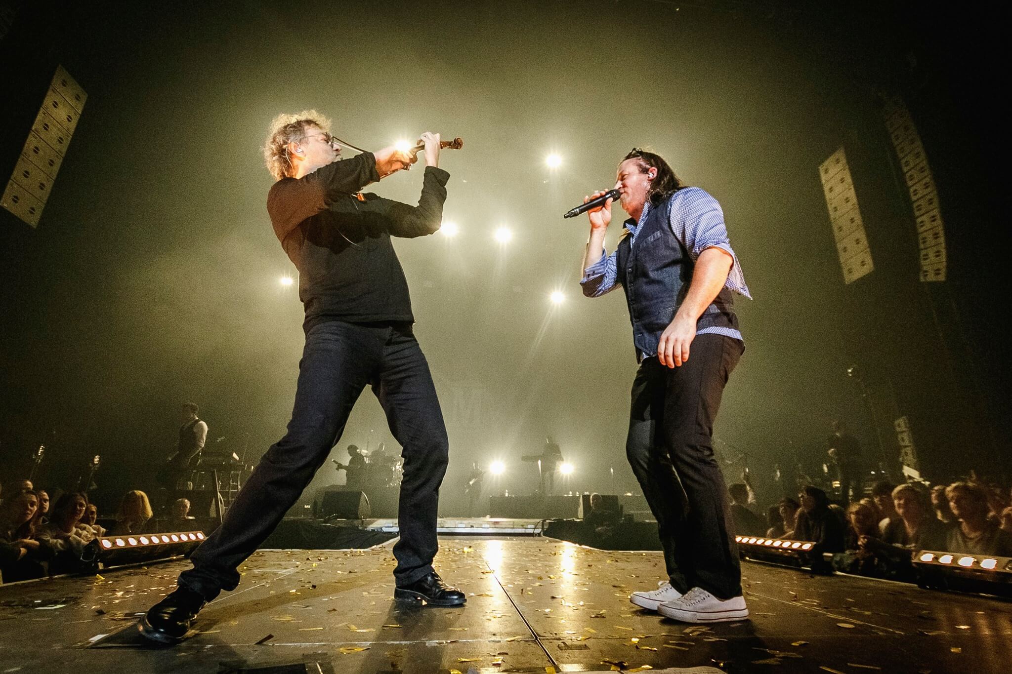 Grégoire Dune jouant du violon à forest national